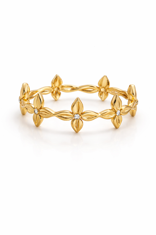 Minimal Floral Ring for Women | Elegant Everyday Jewelry | Lightweight Designer Ring